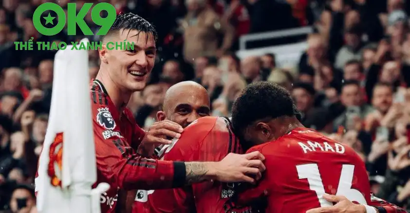 Ruben Amorim ca ngợi tinh thần chiến đấu của các cầu thủ MU (Ảnh: X).